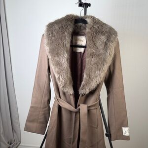 Wilfred Brown Trench Coat with Faux Fur Collar